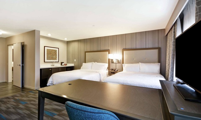 Burbank Hotel | Hampton Inn & Suites Los Angeles Burbank Airport
