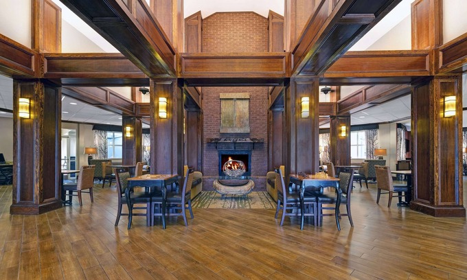 Pigeon Forge Hotel | Hampton Inn & Suites Pigeon Forge On The Parkway