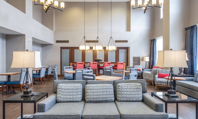 Thomaston Hotel | Hampton Inn & Suites Rockland
