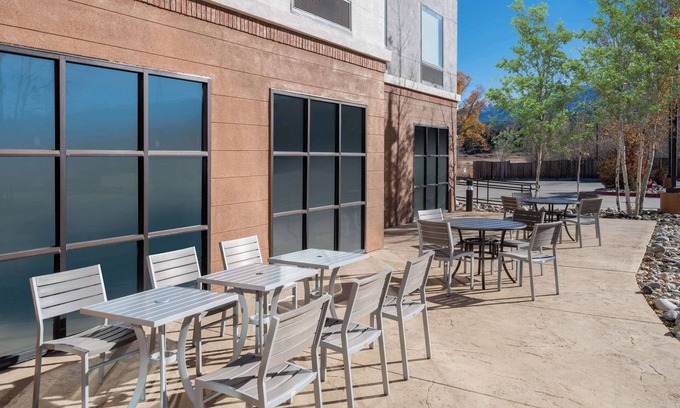 Salida Hotel | Hampton Inn & Suites Salida