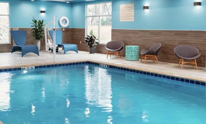 Somerset Hotel | Hampton Inn & Suites Somerset