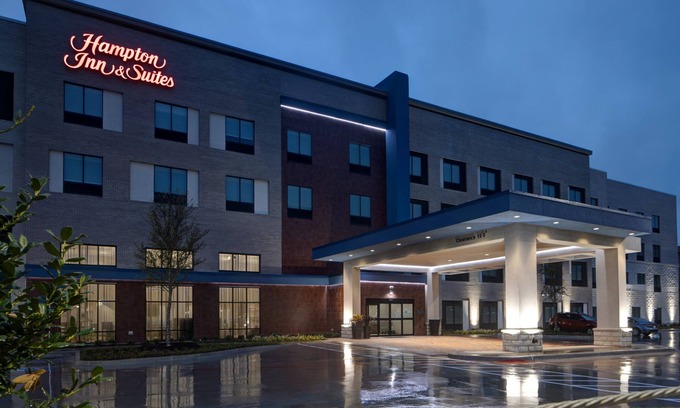 Farmers Branch Hotel | Hampton Inn & Suites Farmers Branch Dallas