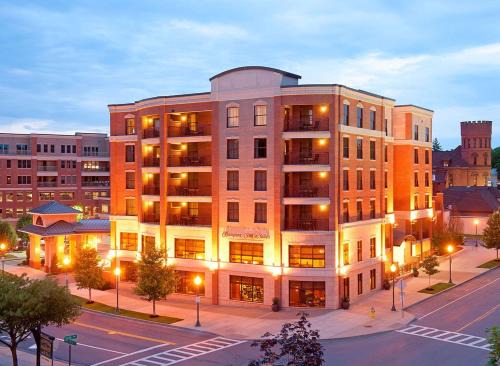 Saratoga Springs Hotel | Hampton Inn & Suites Saratoga Springs Downtown