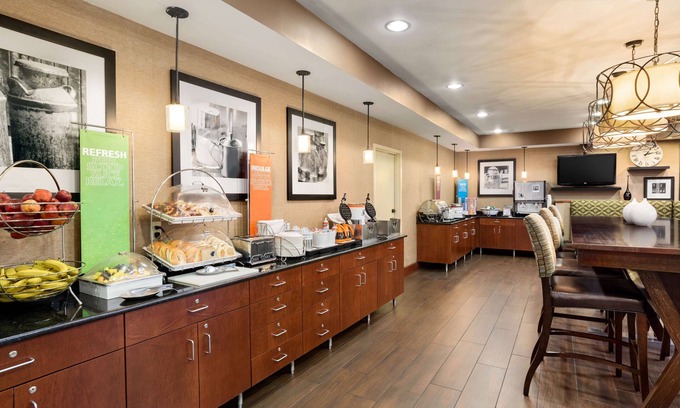 Wichita Hotel | Hampton Inn Wichita-East
