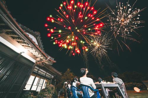 Katori Apartamento | HANABI 農業体験 サウナ BBQが楽しめる 3,000坪貸切 花火師の打ち上げ花火 2棟利用でペット可 Wi-Fi完備