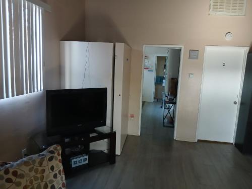 Lomita Casa | Handcraft Cabin LAX Port of LA 20 min away