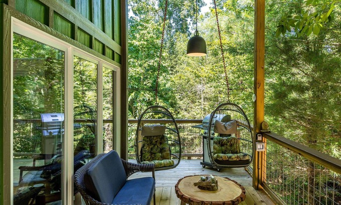 Lookout Mountain Apartamento | Handcrafted 1BR Treehouse Inspired Bungalow in Lookout Mountain | Romantic Getaway w/Private Hot Tub
