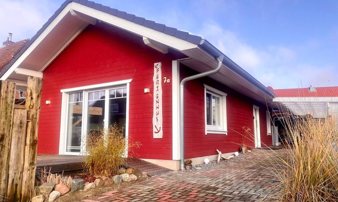 Toenning Casa | Handicapped accessible and tastefully furnished vacation home for 4 people
