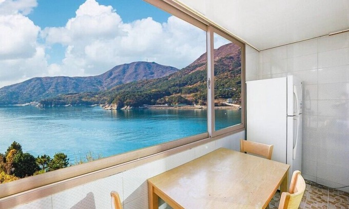 Irun-myeon Casa | Haneulbada Pension