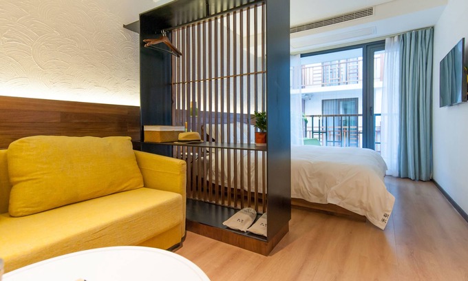Xihu Hotel | Hangzhou Backlighting Inn