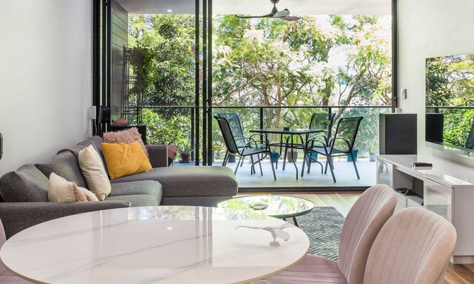 Greenslopes Apartamento | Hanlon Park Escape 250m to Stones Corner Village