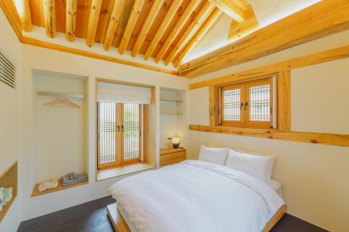 Gyeongju Casa | Hanok stay Jungwooga