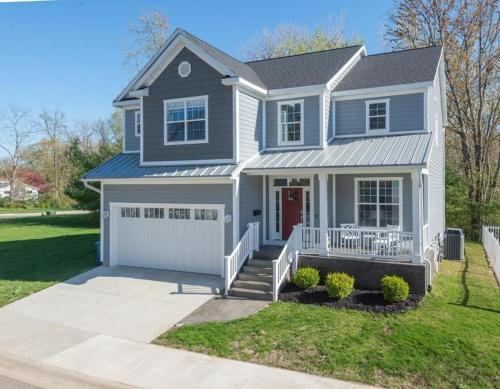 South Haven Casa | Happiness Comes in Waves - New Rental - Newly renovated & only 3 Blocks from Lake Michigan Beaches!