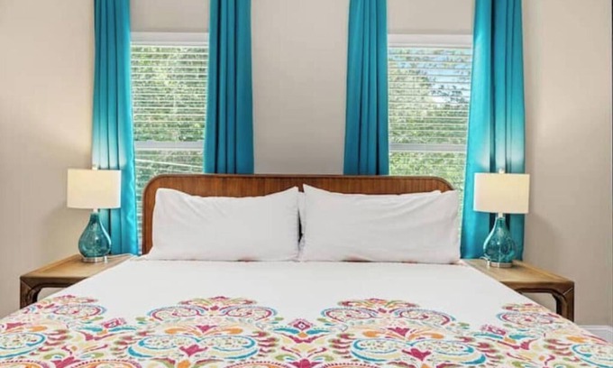 Taylors Casa | Happy & Colorful, private patio, King beds