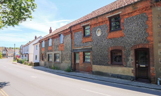 West Runton Cabaña | HAPPY DAZE, family friendly, country holiday cottage in West Runton