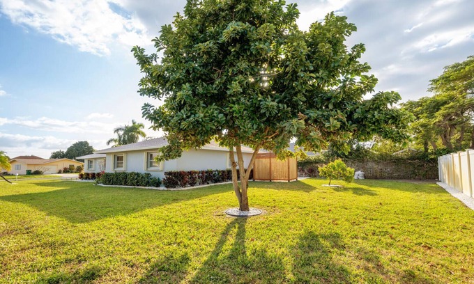 Willoughby Acres Casa | Happy Hideout