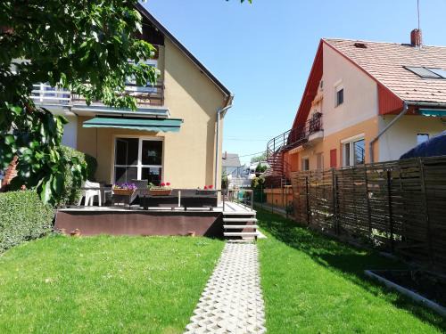 Gyenesdias Apartamento | Happy Home Apartman