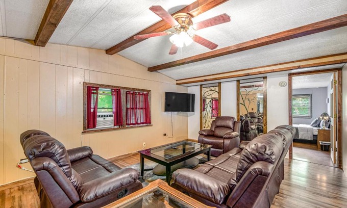 Penn Yan Casa | Happy Lake Trails