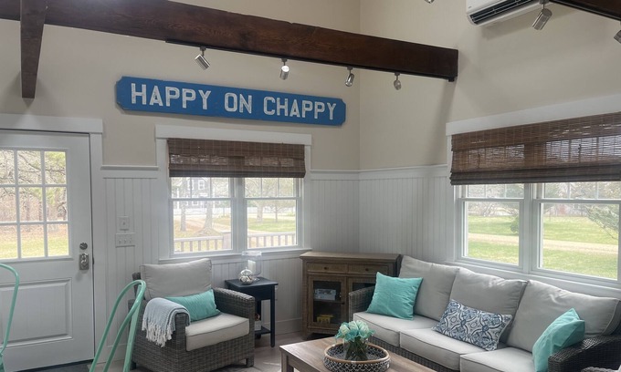 Edgartown Cabaña | Happy on chappy