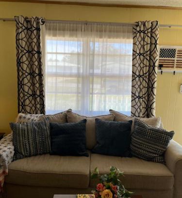 Fort Myers Casa | Happy Rest Stop House