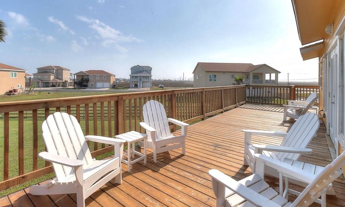 Port Aransas Casa | Happy Starfish Lcv36 3 Bedroom Home by Redawning
