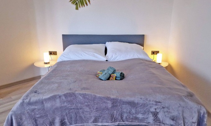 Wahren Apartamento | Happyside Brightlines - Parkplatz - Nespresso-wlan