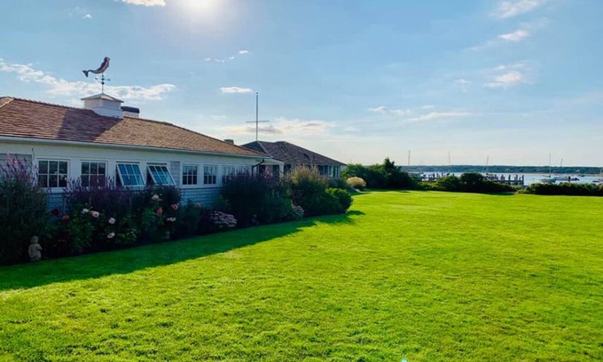 Edgartown Cabaña | Harbor Front cottage for monthly rent