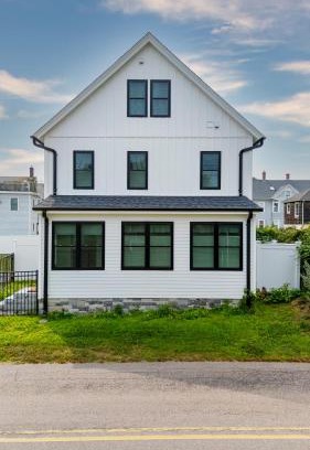 Stonington Casa | Harbor House on Main Historic 5BR Retreat Near Downtown Mystic