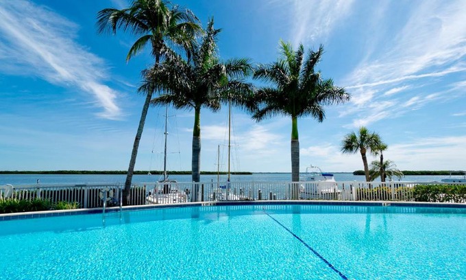Whitney Beach Apartamento | Harbor Villa Club 206