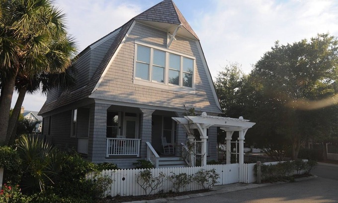 Bald Head Island Casa | Harbor Village Home en Bald Head Island, cerca de todo, con una vista espectacular