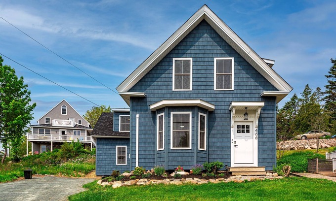 Southwest Harbor Apartamento | Harbor Watch Apartment- water views and walk to town