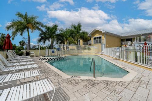 Fort Myers Beach Apartamento | Harbour House at the Inn 318