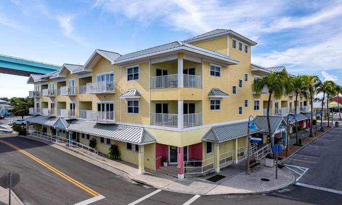 Fort Myers Beach Apartamento | Harbour House at the Inn 209
