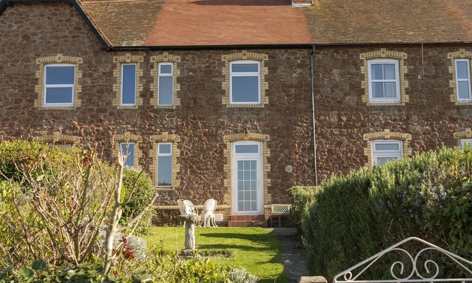 Watchet Cabaña | Harbour View Cottage, RELOJ