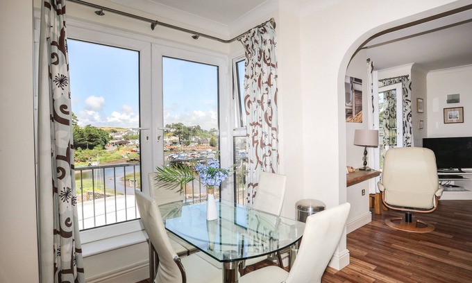 Abersoch Cabaña | Harbour View