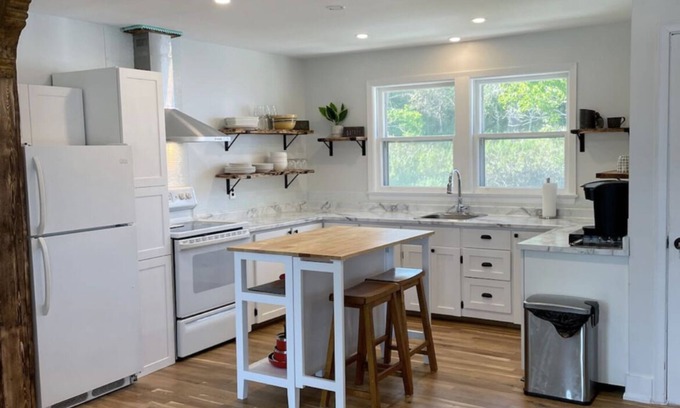 Sheet Harbour Casa | Harbour View with so many amenities
