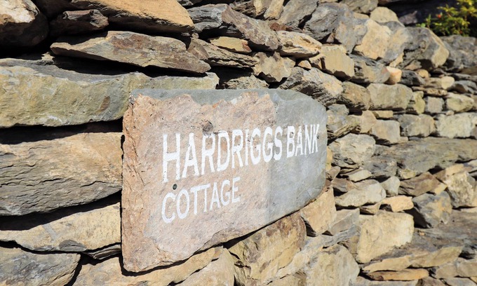 Crosthwaite Cabaña | HARDRIGGS BANK COTTAGE, pet friendly, with a garden in Windermere