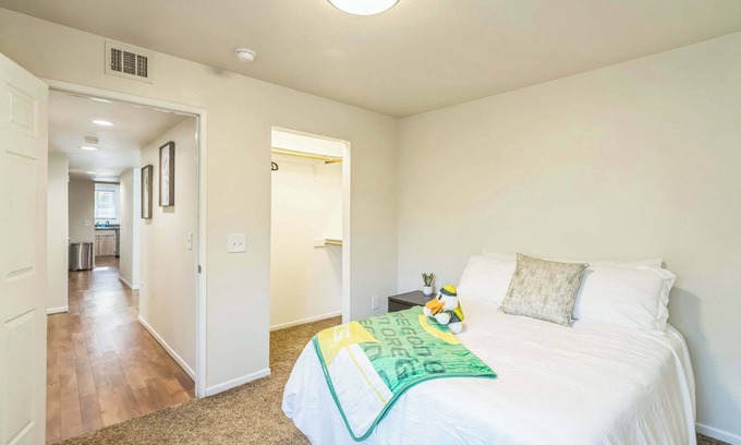 Harlow Apartamento | Harlow Flat Near the Oregon Ducks