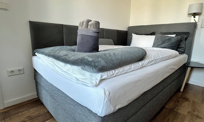 Guetersloh Apartamento | HARMONY "4" 1-room apartment with kitchen