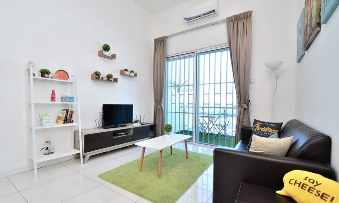 Bandar Puchong Jaya Condominio | Harmony Cosy 6-8 Pax a poca distancia de IOI Mall LRT