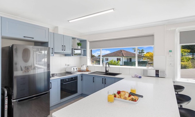 Greenwell Point Casa | Harmony on Haiser B – gorgeous, self-contained upstairs unit with stunning views of the river