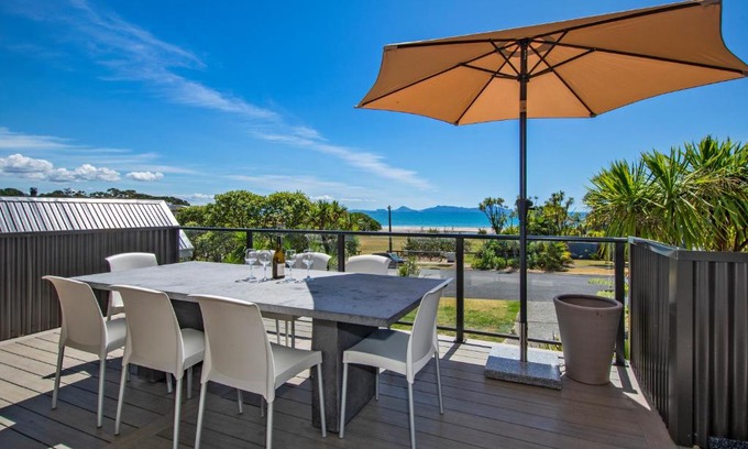 Langs Beach Casa | Harnifin - Langs Beach Holiday Home