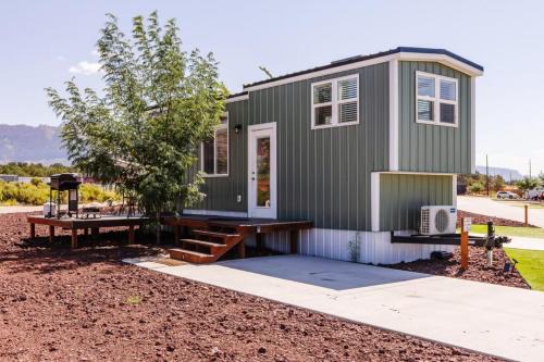 Apple Valley Casa | Harrington Tiny House