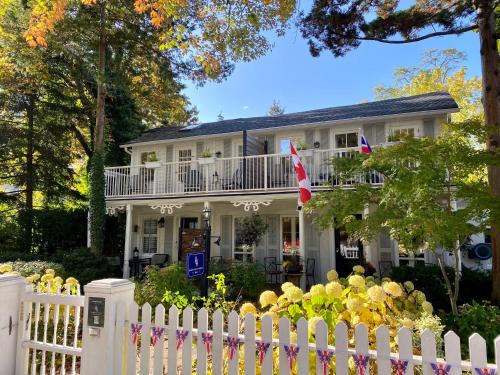 Old Town Historic District Hotel | Harrogate House Inn