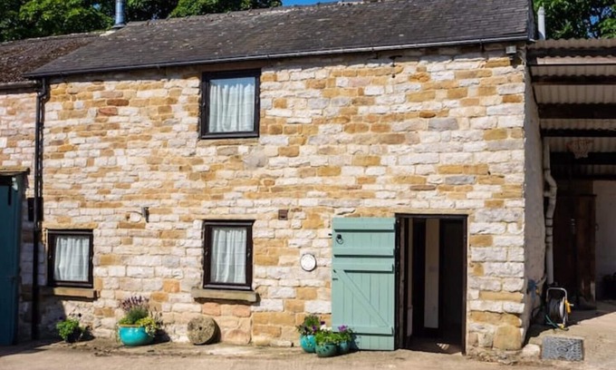 Peak District Cabaña | Harry Eyre Cottage, a Stunning Location With Fabulous Views of Mam Tor