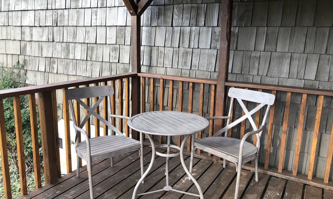Elkton Casa | Hart Creek Cabins