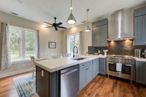 Rockville Casa | Hart Estates Family Friendly Island Retreat