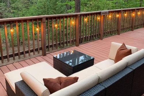 Twain Harte Casa | Harte's Desire Cabin - Lake, A/C, Arcade +