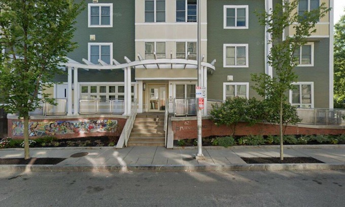 Cambridgeport Apartamento | Harvard & MIT at Your Doorstep – 2BR GemnShuttle bus 2 and from airport King Bed