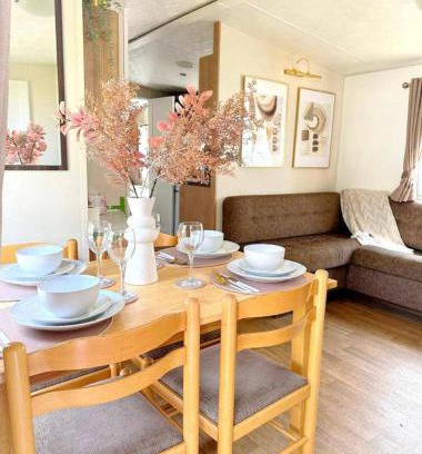 Harwich Apartamento | Harwich - Caravan - Sleeps 10 - Garden - Pool